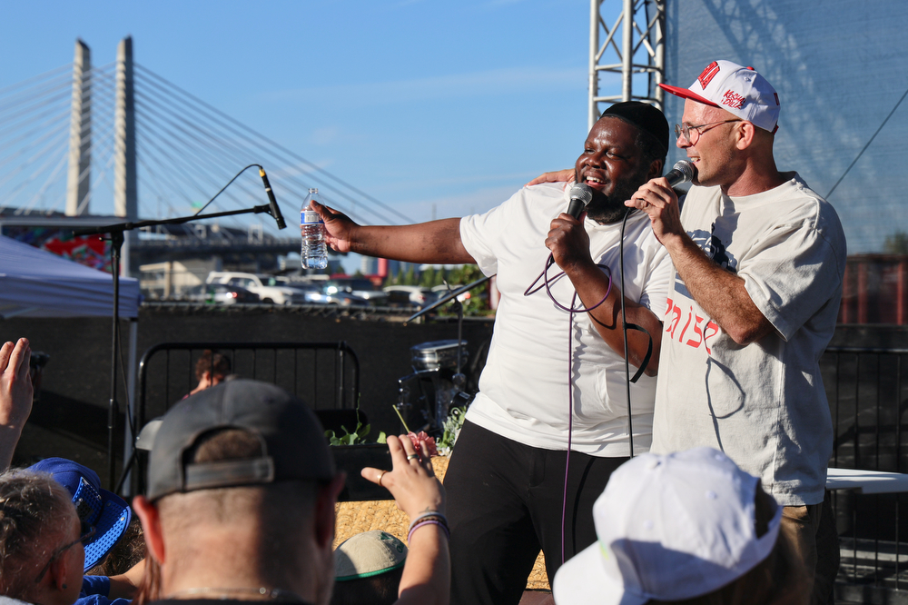 Portland’s Jewish Community takes center stage – 4,000 celebrate on the waterfront